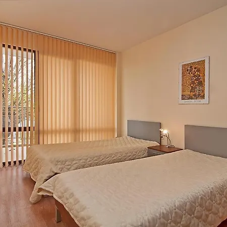 Apartman Akrotiria